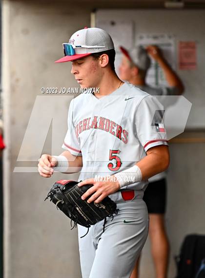 Thumbnail 3 in Cypress Woods vs. The Woodlands (UIL 6A Region 2 Final - Game 2) photogallery.