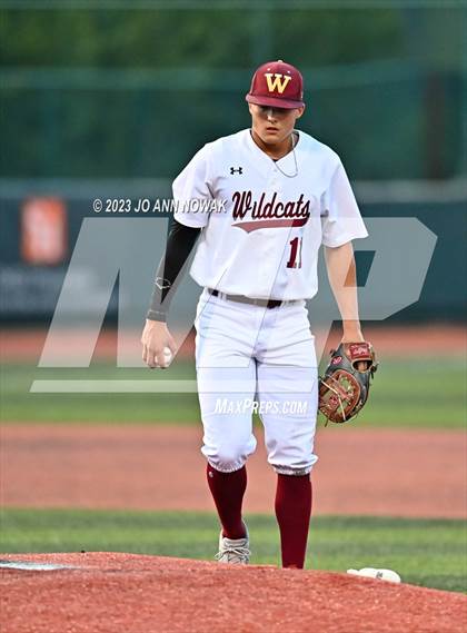 Thumbnail 3 in Cypress Woods vs. The Woodlands (UIL 6A Region 2 Final - Game 2) photogallery.