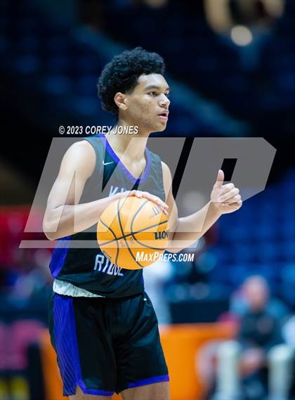 Thumbnail 3 in King's Ridge Christian vs Mount Pisgah (GHSA A Division I State Championship)  photogallery.