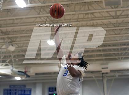 Thumbnail 2 in Navasota vs Giddings (Mike Dacus Classic) photogallery.