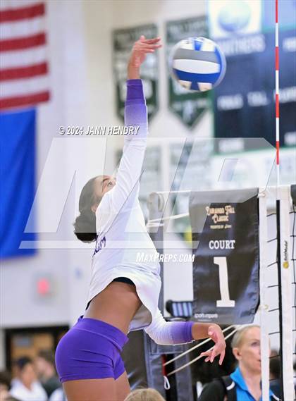 Thumbnail 2 in Millennium vs. Oaks Christian (Durango Fall Classic) photogallery.