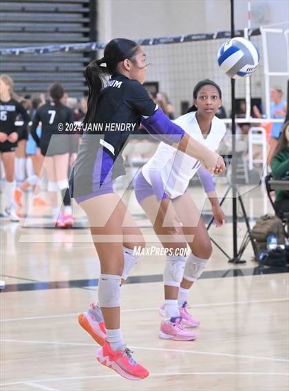 Thumbnail 3 in Millennium vs. Oaks Christian (Durango Fall Classic) photogallery.