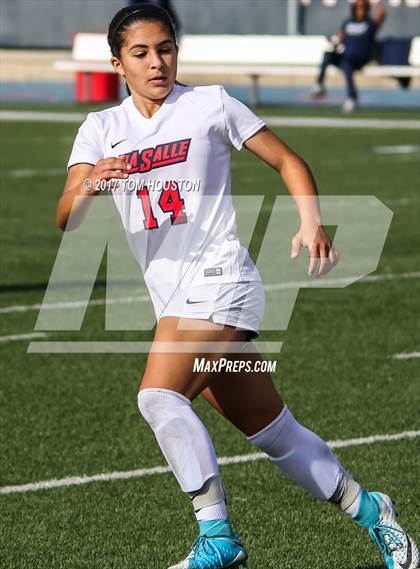 Thumbnail 3 in La Salle @ Flintridge Sacred Heart (La Salle Tournament) photogallery.