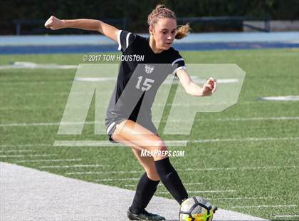 Thumbnail 3 in La Salle @ Flintridge Sacred Heart (La Salle Tournament) photogallery.