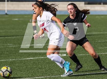 Thumbnail 3 in La Salle @ Flintridge Sacred Heart (La Salle Tournament) photogallery.