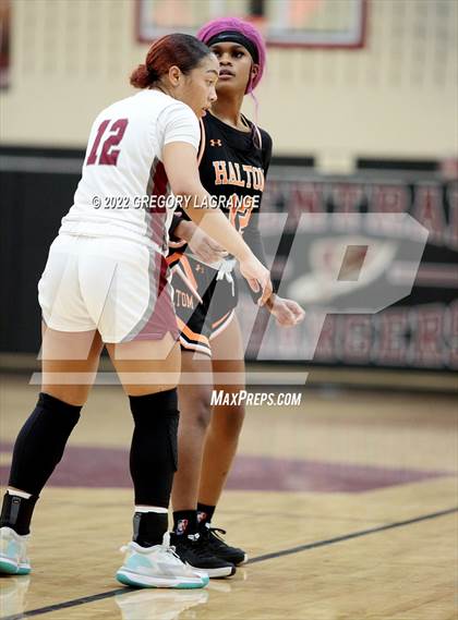 Thumbnail 1 in Haltom vs Keller Central photogallery.