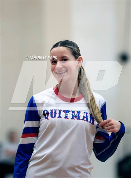 Thumbnail 2 in Grand Saline vs Quitman photogallery.