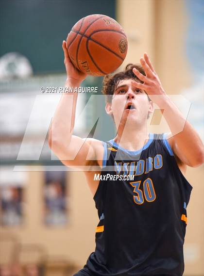 Thumbnail 3 in San Ysidro @ Linfield Christian (CIF D4 AA Final) photogallery.