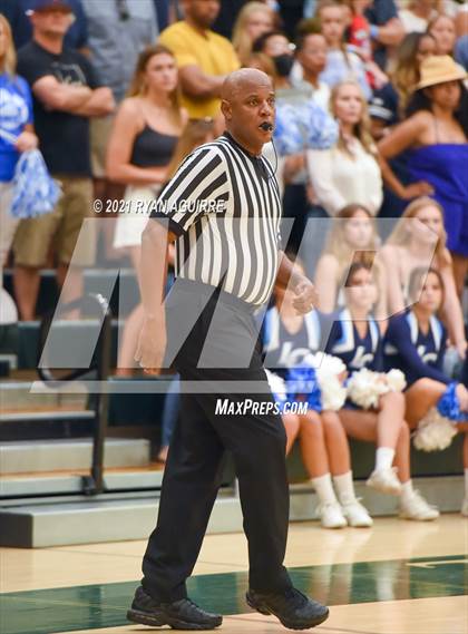 Thumbnail 2 in San Ysidro @ Linfield Christian (CIF D4 AA Final) photogallery.