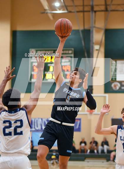 Thumbnail 3 in San Ysidro @ Linfield Christian (CIF D4 AA Final) photogallery.