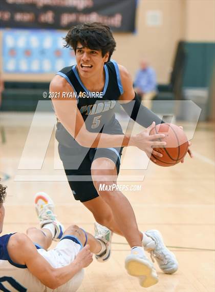 Thumbnail 2 in San Ysidro @ Linfield Christian (CIF D4 AA Final) photogallery.