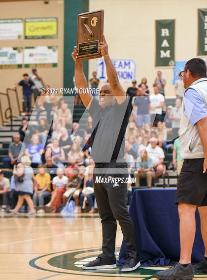 Thumbnail 1 in San Ysidro @ Linfield Christian (CIF D4 AA Final) photogallery.