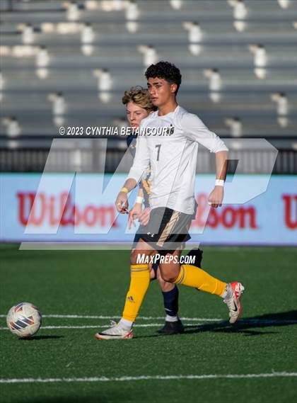 Thumbnail 3 in Battle Mountain vs Northfield (CHSAA 4A Championship) photogallery.
