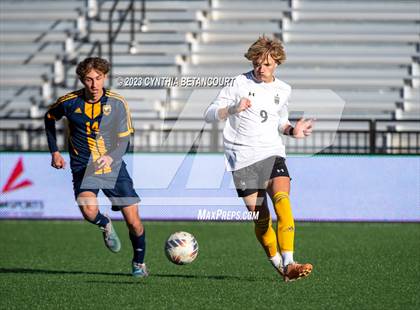 Thumbnail 1 in Battle Mountain vs Northfield (CHSAA 4A Championship) photogallery.