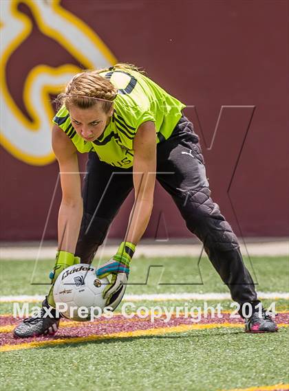 Thumbnail 3 in Cinco Ranch vs Fort Bend Austin ( 5A Region 3 Semifinal ) photogallery.