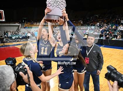 Thumbnail 3 in Mullen vs. Windsor (CHSAA 4A State FInal) photogallery.