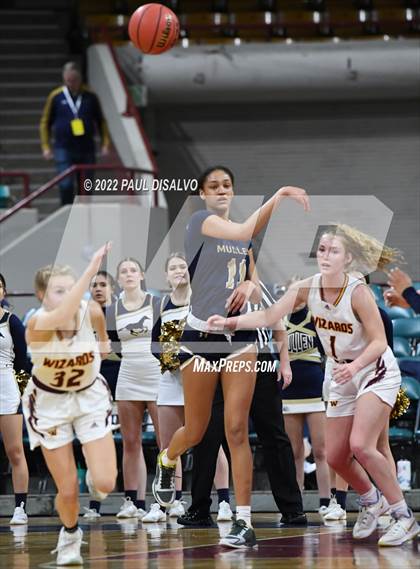 Thumbnail 1 in Mullen vs. Windsor (CHSAA 4A State FInal) photogallery.