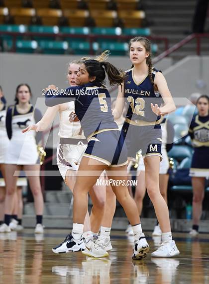 Thumbnail 3 in Mullen vs. Windsor (CHSAA 4A State FInal) photogallery.