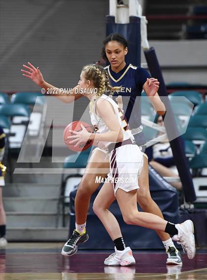 Thumbnail 2 in Mullen vs. Windsor (CHSAA 4A State FInal) photogallery.