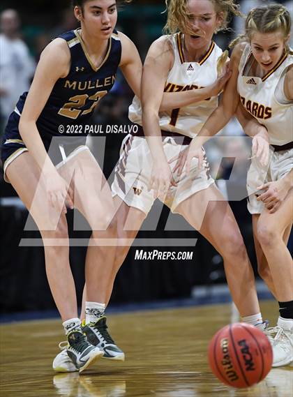 Thumbnail 1 in Mullen vs. Windsor (CHSAA 4A State FInal) photogallery.