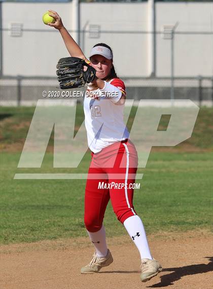 Thumbnail 2 in Cathedral Catholic @ El Camino photogallery.