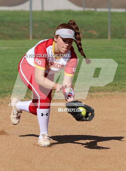 Thumbnail 2 in Cathedral Catholic @ El Camino photogallery.