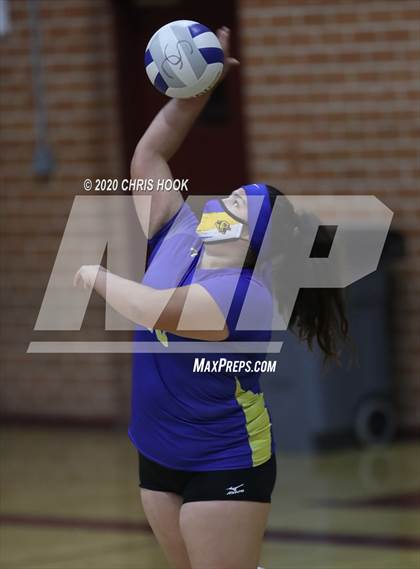 Thumbnail 2 in Casa Grande @ Salpointe Catholic photogallery.