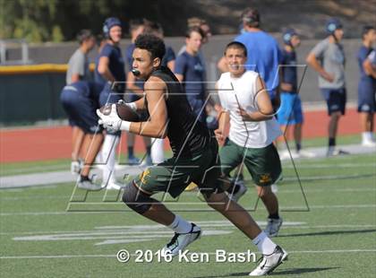 Thumbnail 2 in Camarillo @ Moorpark (7-on-7) photogallery.