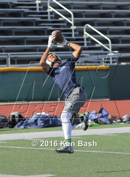 Thumbnail 1 in Camarillo @ Moorpark (7-on-7) photogallery.
