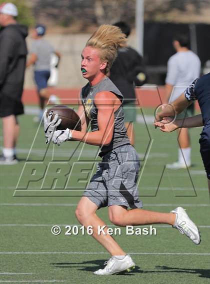 Thumbnail 2 in Camarillo @ Moorpark (7-on-7) photogallery.