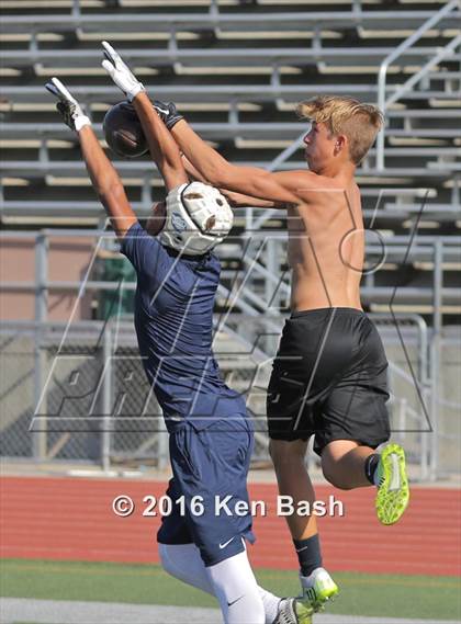 Thumbnail 1 in Camarillo @ Moorpark (7-on-7) photogallery.