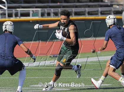 Thumbnail 3 in Camarillo @ Moorpark (7-on-7) photogallery.