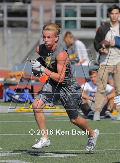 Thumbnail 3 in Camarillo @ Moorpark (7-on-7) photogallery.