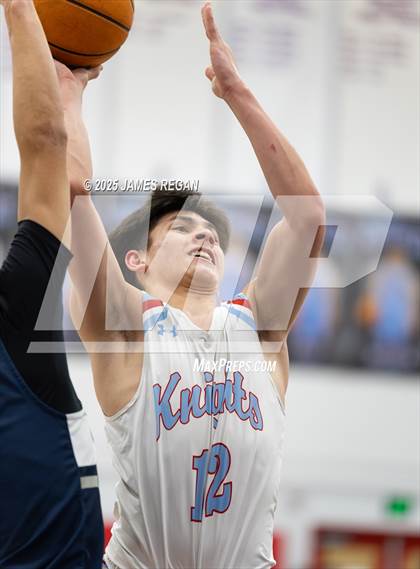Thumbnail 1 in Carlmont @ Hillsdale photogallery.