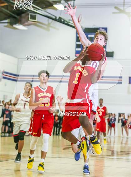 Thumbnail 3 in Brentwood School vs Paraclete photogallery.