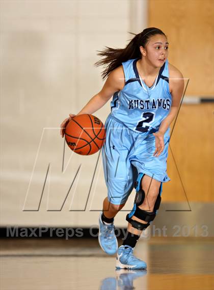 Thumbnail 2 in Ralston Valley vs. Arapahoe (Rock Canyon/ThunderRidge Tournament) photogallery.