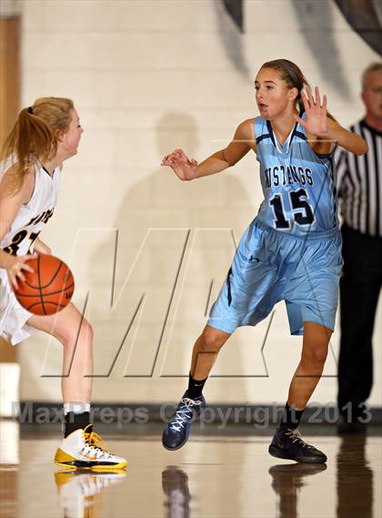 Thumbnail 3 in Ralston Valley vs. Arapahoe (Rock Canyon/ThunderRidge Tournament) photogallery.