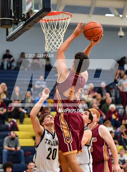 Thumbnail 1 in Van Buren County @ Soddy Daisy photogallery.