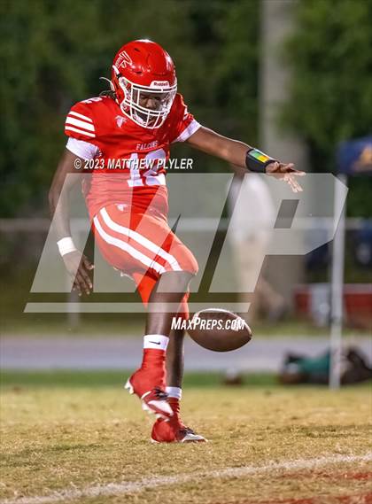 Thumbnail 2 in Cape Fear @ Seventy-First photogallery.