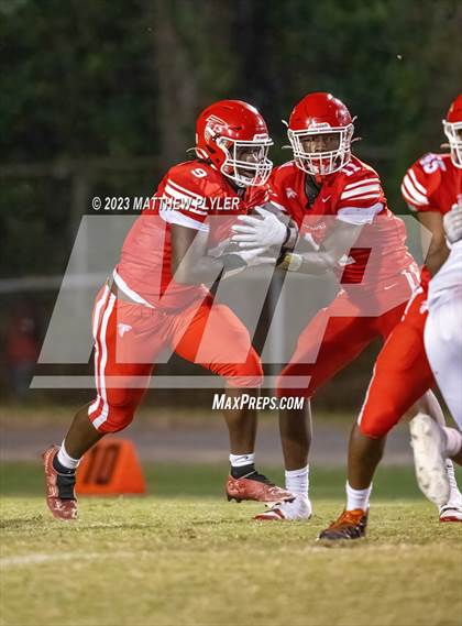 Thumbnail 2 in Cape Fear @ Seventy-First photogallery.