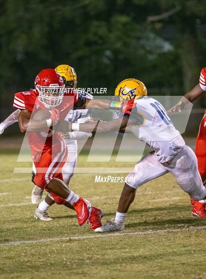 Thumbnail 1 in Cape Fear @ Seventy-First photogallery.