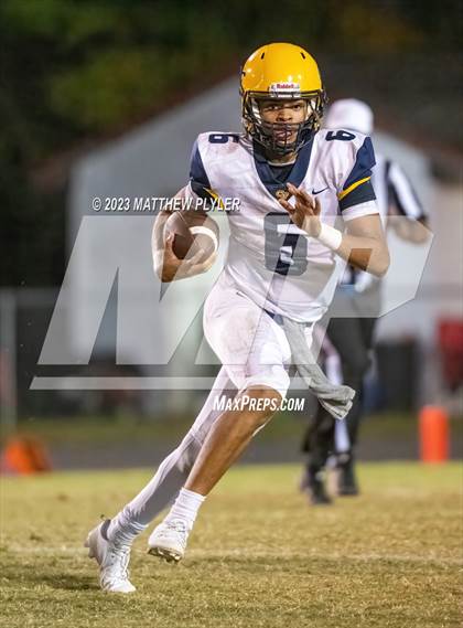 Thumbnail 2 in Cape Fear @ Seventy-First photogallery.