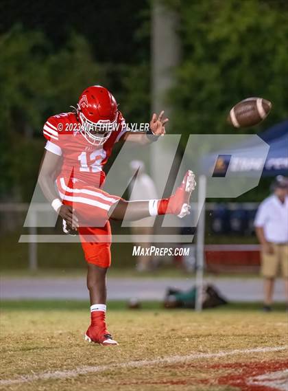 Thumbnail 3 in Cape Fear @ Seventy-First photogallery.