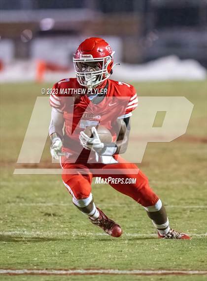 Thumbnail 2 in Cape Fear @ Seventy-First photogallery.