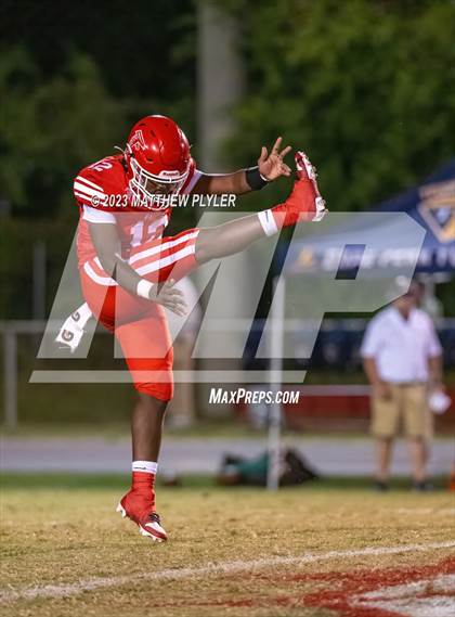Thumbnail 2 in Cape Fear @ Seventy-First photogallery.