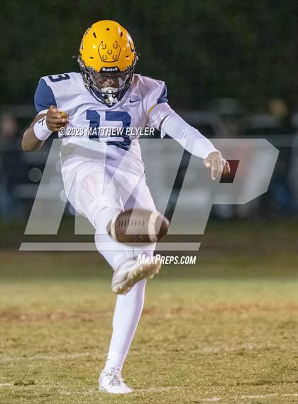 Thumbnail 2 in Cape Fear @ Seventy-First photogallery.