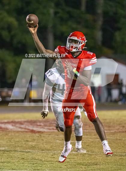Thumbnail 2 in Cape Fear @ Seventy-First photogallery.