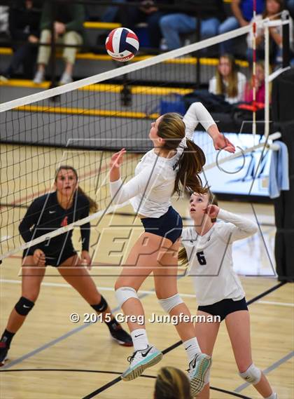 Thumbnail 3 in Redwood vs. Marin Catholic (MCAL Championship) photogallery.