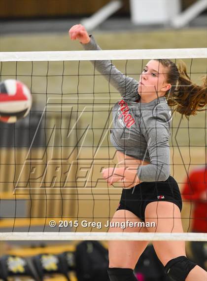 Thumbnail 2 in Redwood vs. Marin Catholic (MCAL Championship) photogallery.