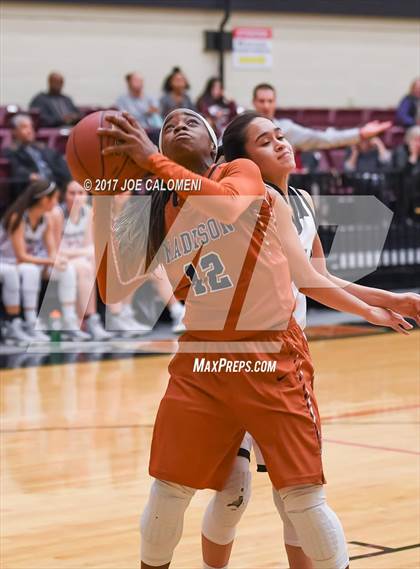 Thumbnail 2 in Madison vs. Churchill photogallery.